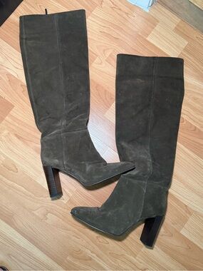 Zara Knee-High Suede Block Heel Boots